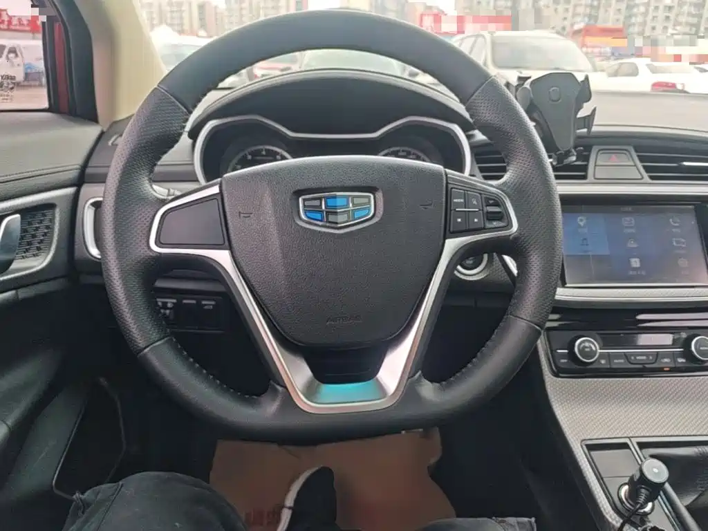 Geely Emgrand GS — фото 10