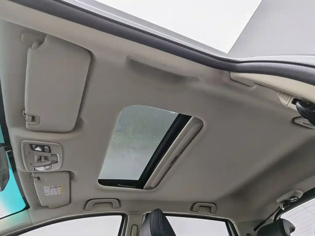 Geely Vision X3 — фото 14