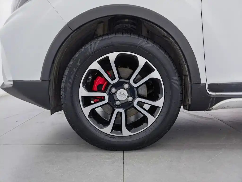 Geely Vision X3 — фото 17