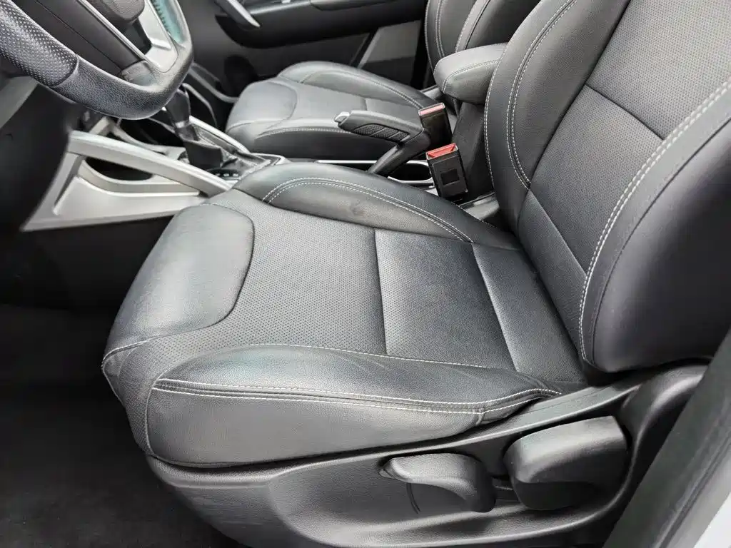 Geely Vision X3 — фото 20