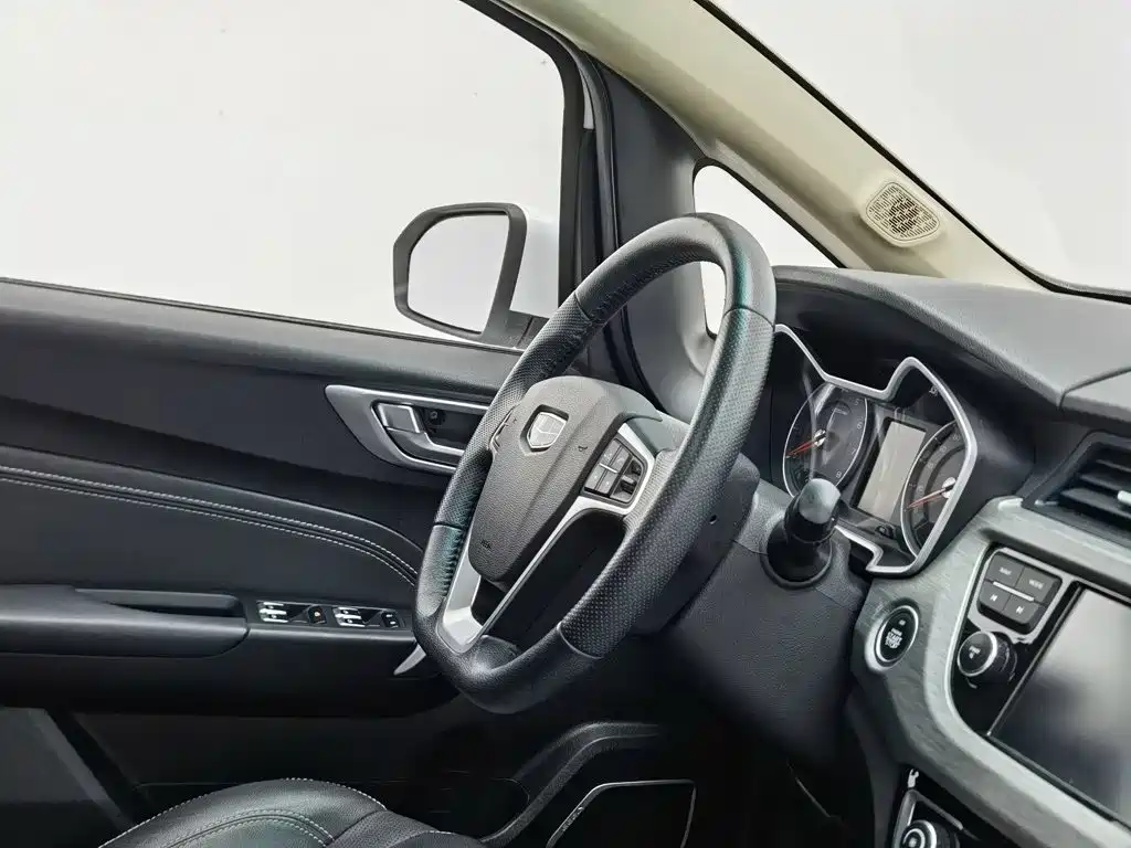 Geely Vision X3 — фото 22
