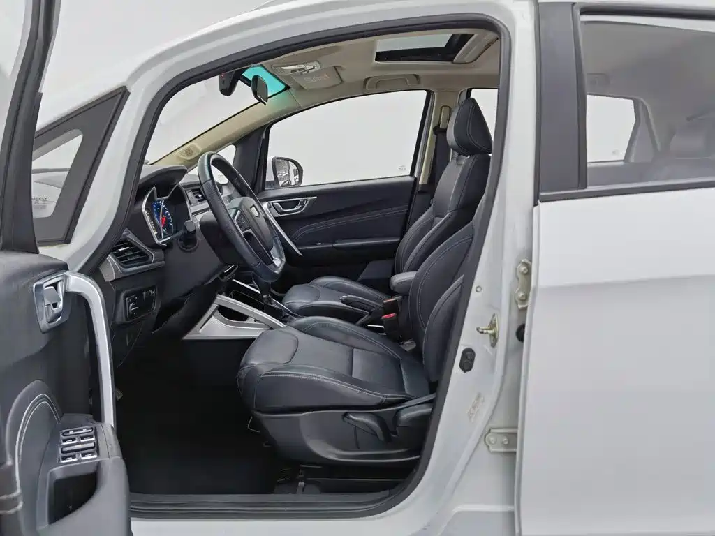 Geely Vision X3 — фото 10