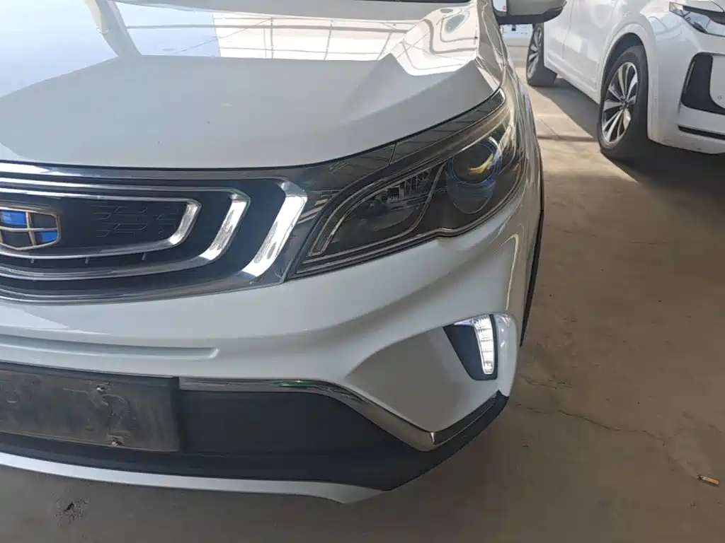 Geely Vision X3 — фото 23