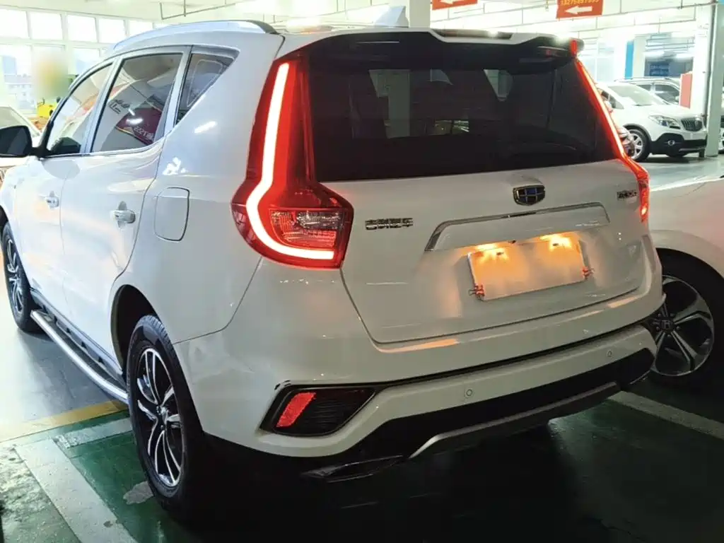 Geely Vision X6 — фото 4