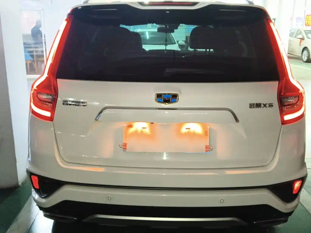Geely Vision X6 — фото 5