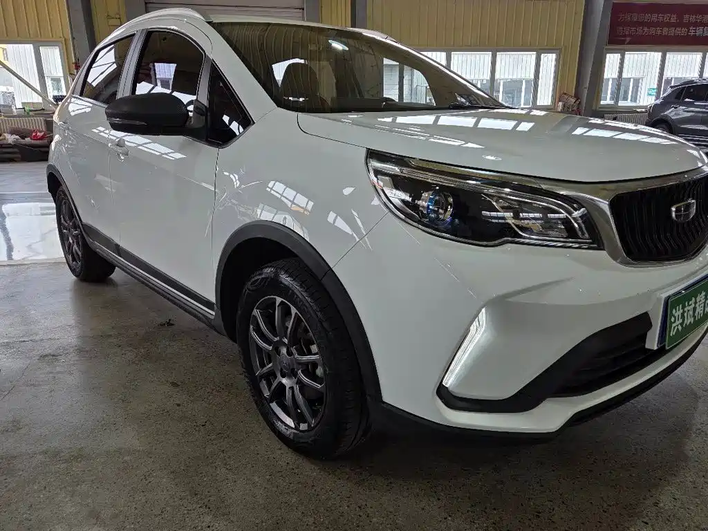 Geely Vision X3 — фото 4