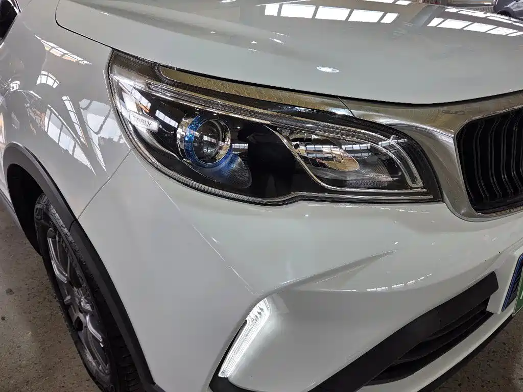 Geely Vision X3 — фото 5
