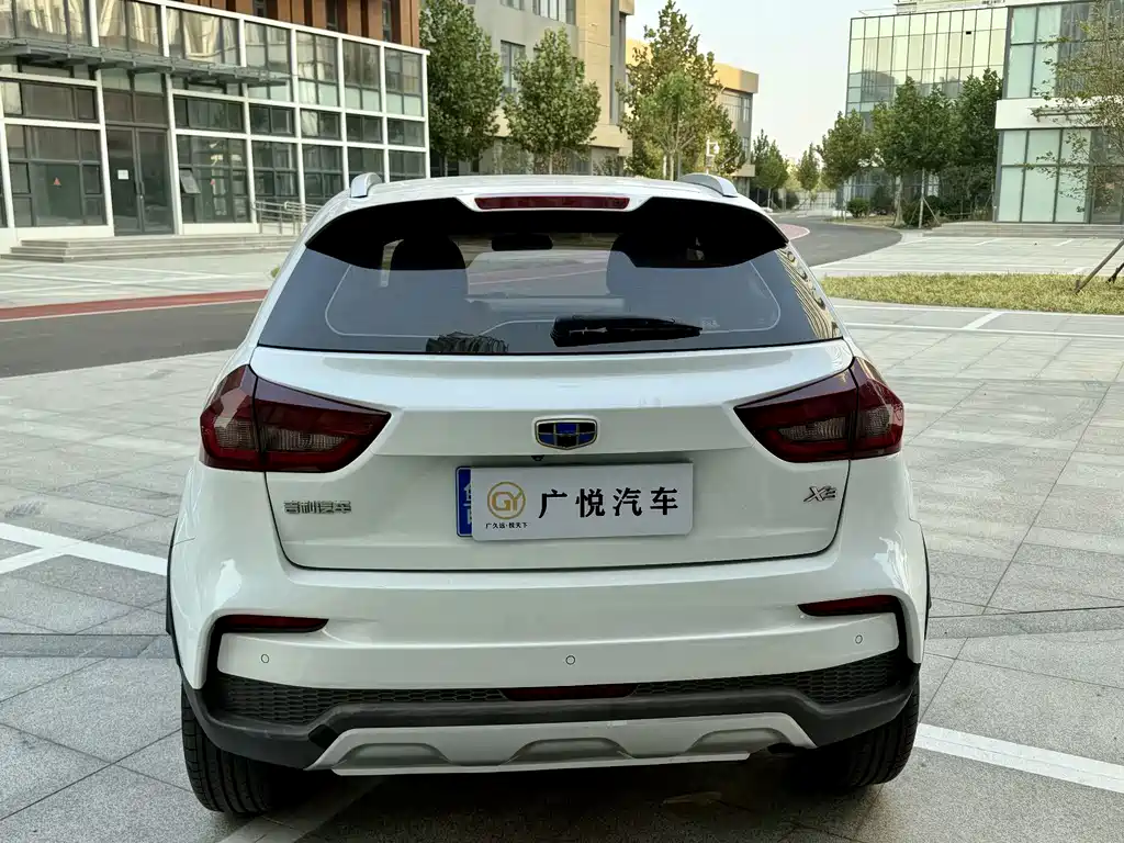Geely Vision X3 — фото 7