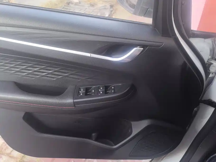 Geely Vision X3 — фото 7