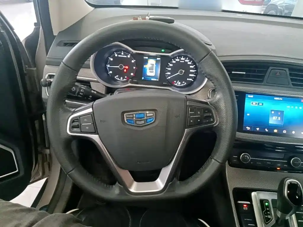Geely Emgrand GS — фото 10