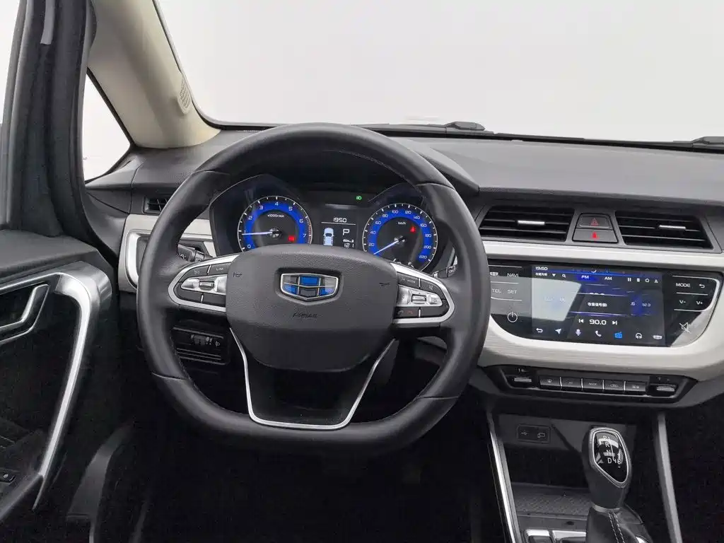 Geely Vision X3 — фото 11