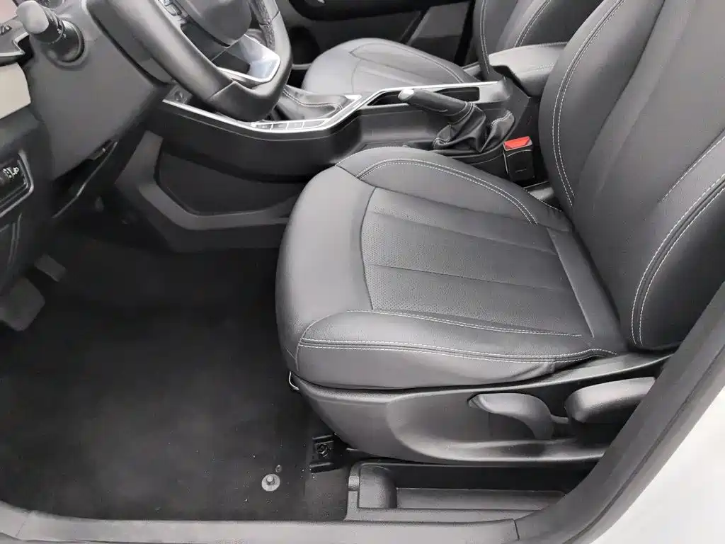 Geely Vision X3 — фото 20