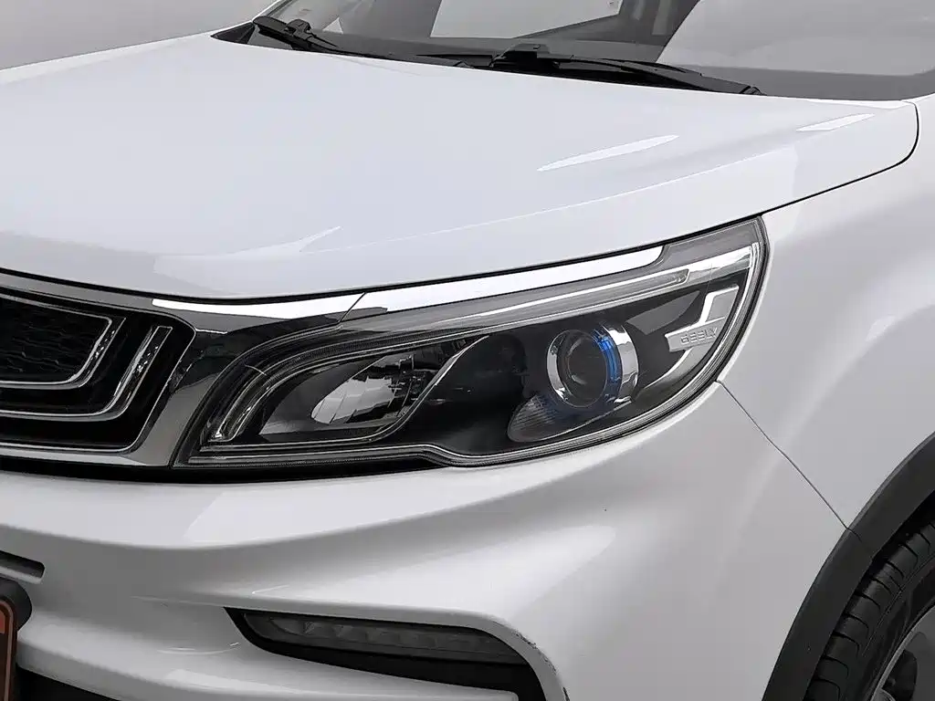 Geely Vision X3 — фото 7