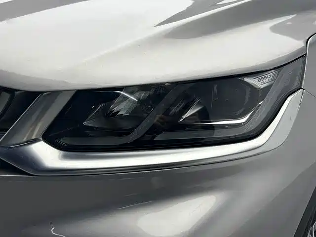 Geely Binyue — фото 15