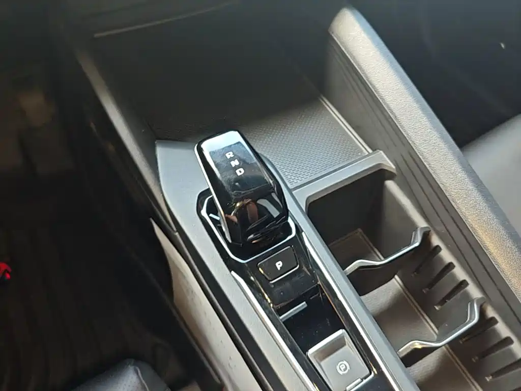 Geely Binrui — фото 13