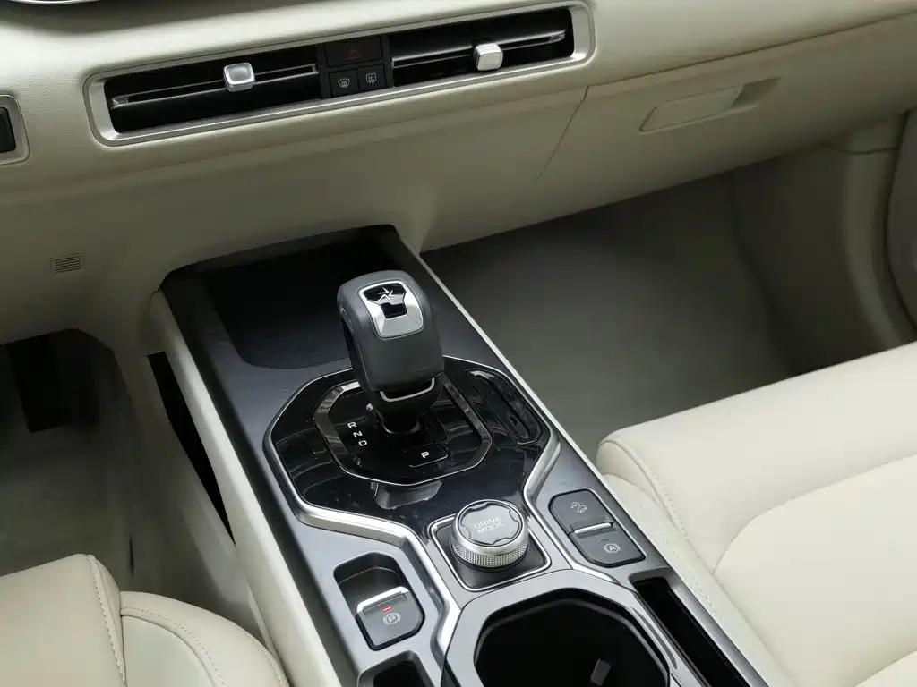 Geely Icon — фото 13