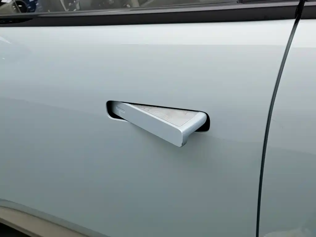 Geely Icon — фото 18