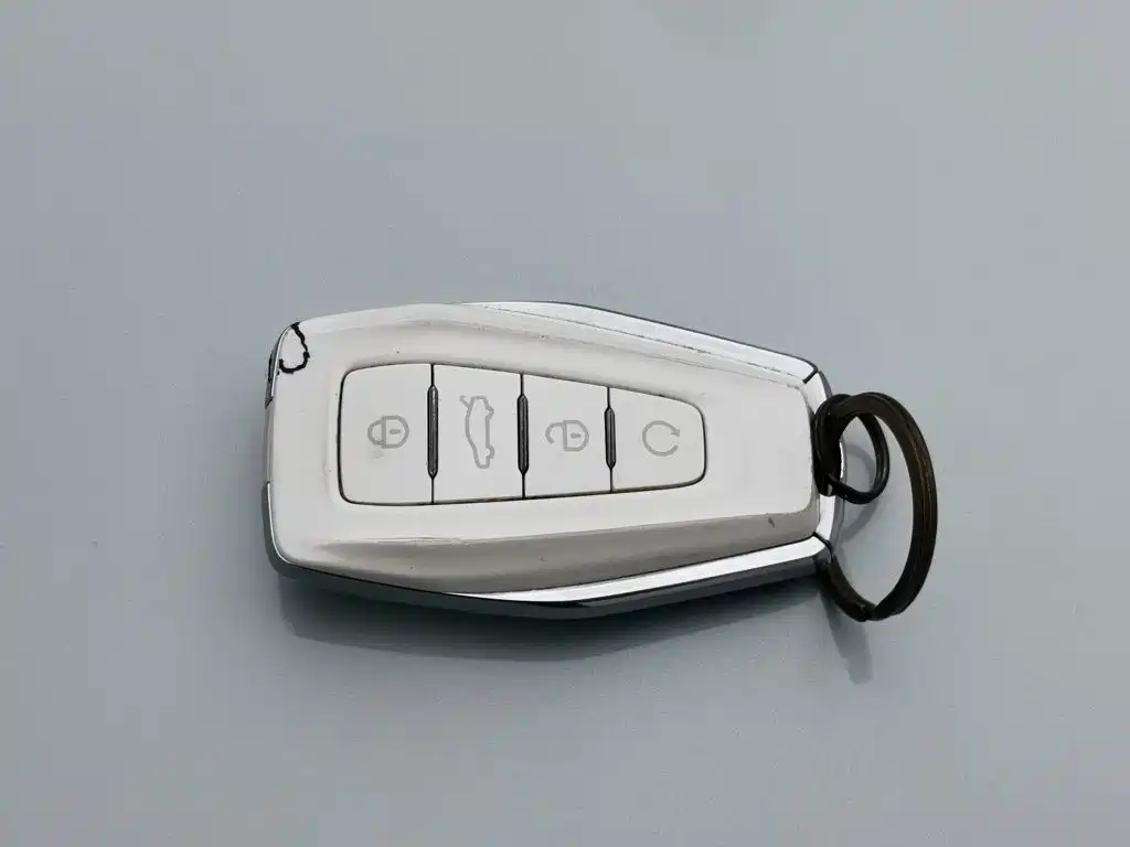 Geely Icon — фото 19