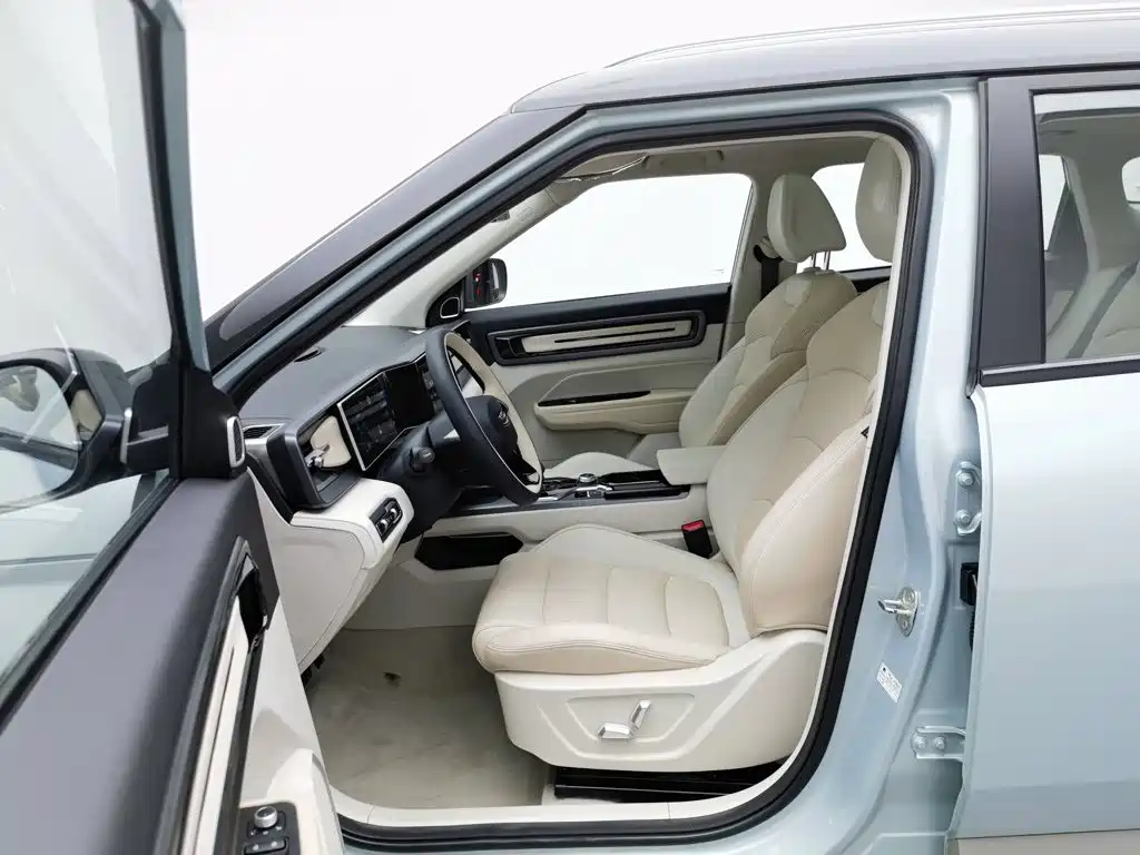 Geely Icon — фото 10