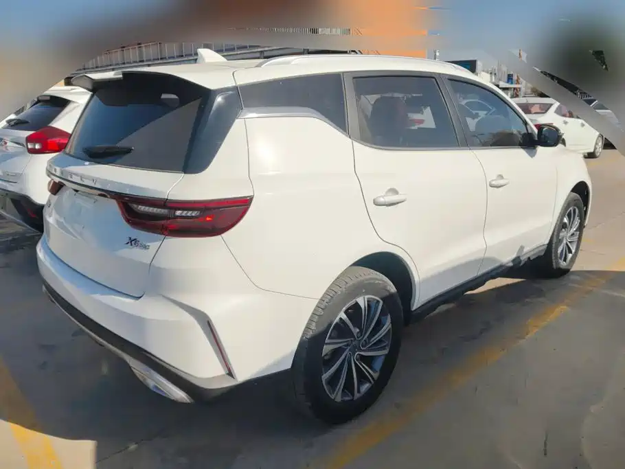 Geely Vision X6 — фото 3