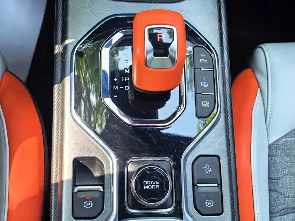 Geely Icon — фото 16