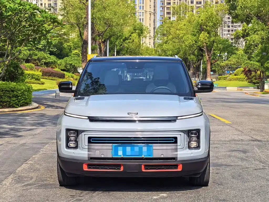 Geely Icon — фото 4