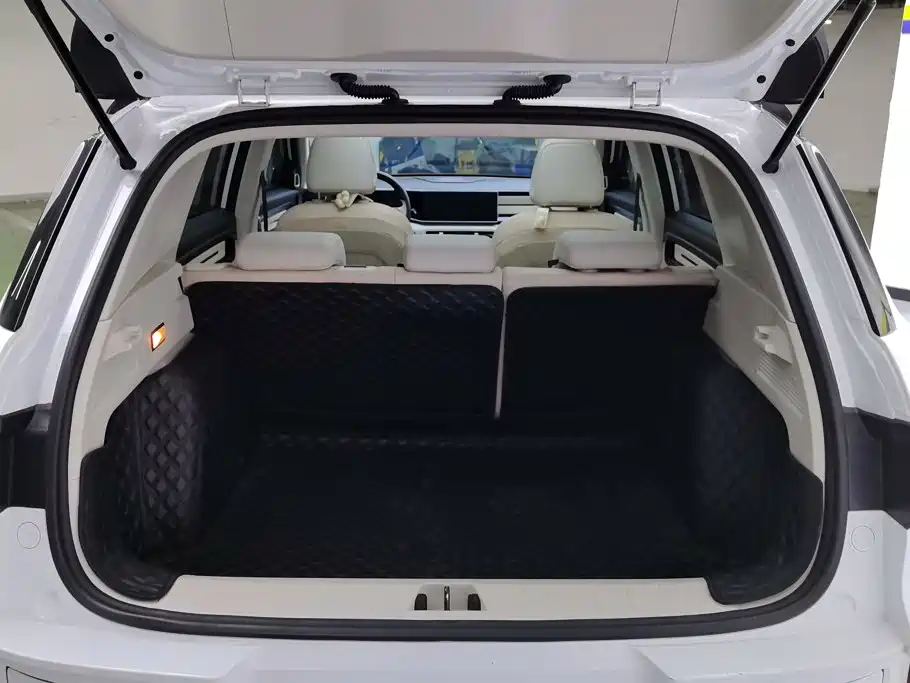 Geely Icon — фото 4