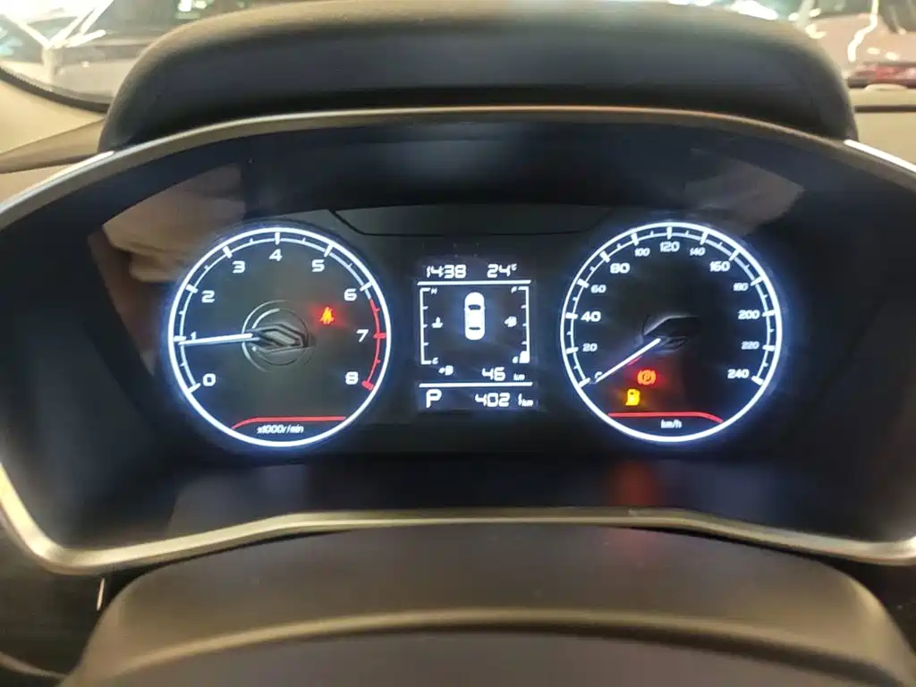 Geely Binyue — фото 11