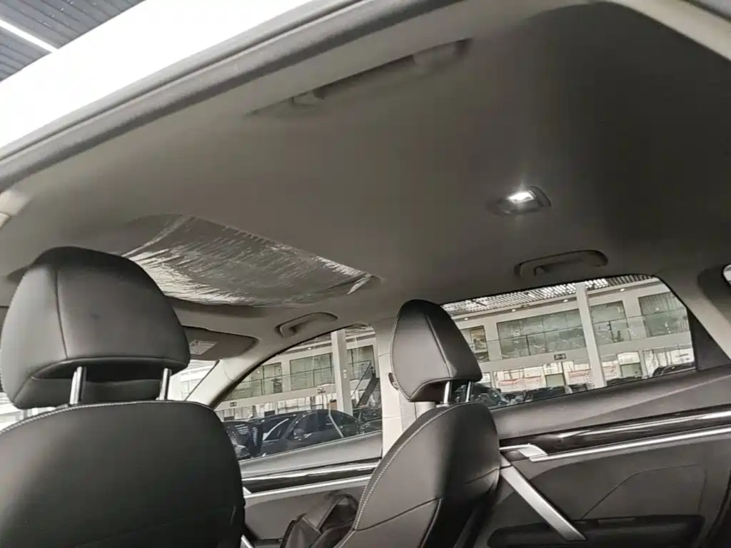 Geely Binyue — фото 17