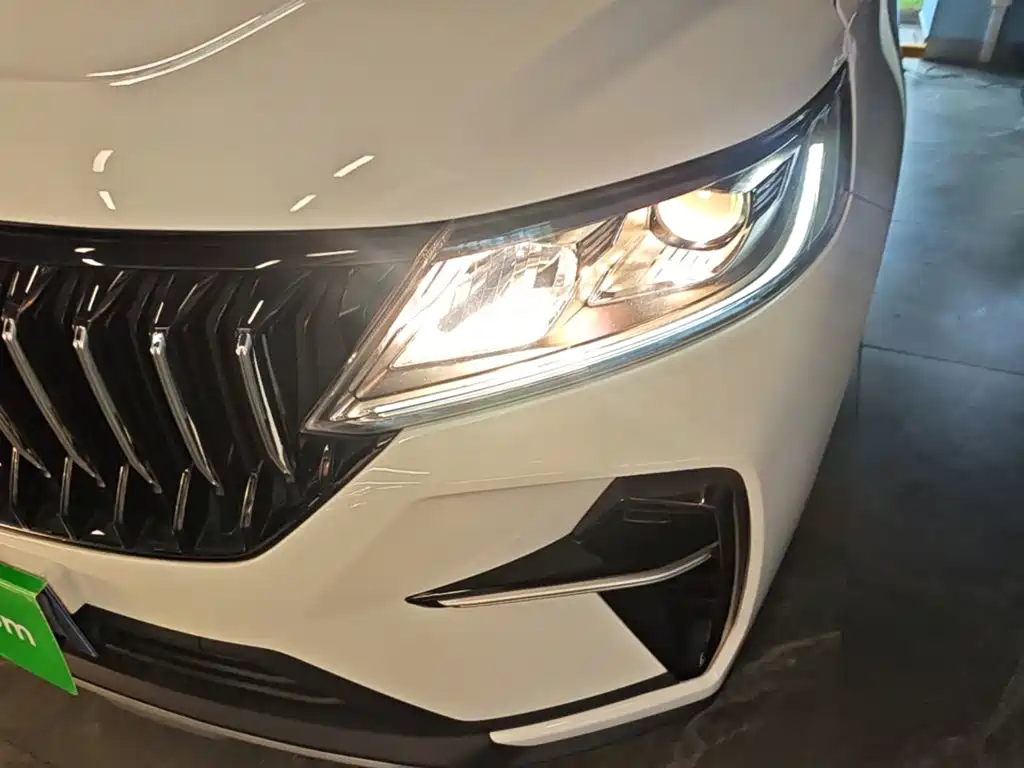 Geely Vision X6 — фото 23