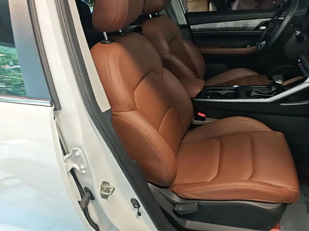 Geely Vision X6 — фото 24