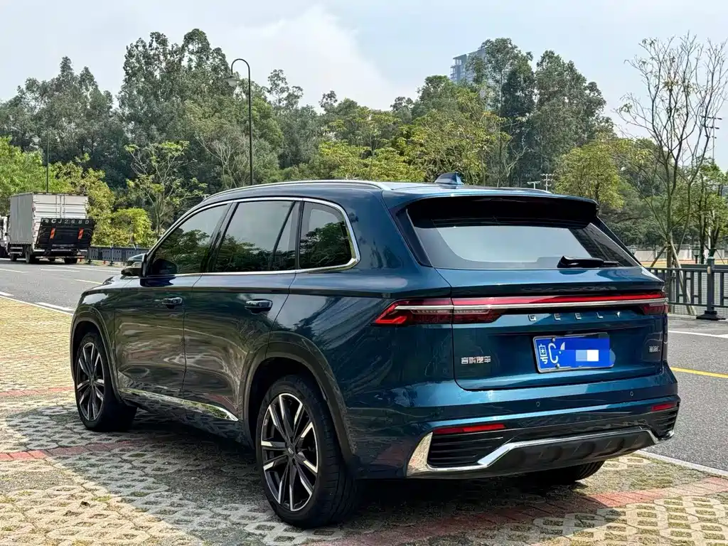 Geely Xingyue L — фото 7