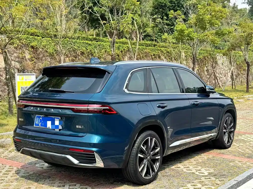 Geely Xingyue L — фото 9