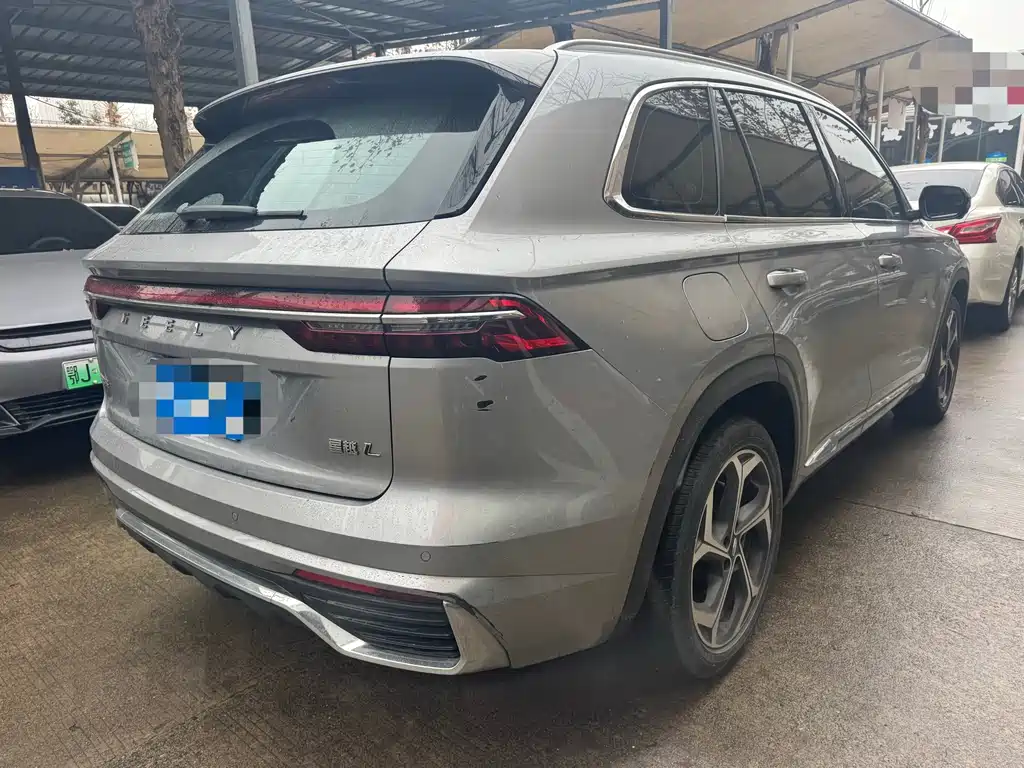 Geely Xingyue L — фото 11