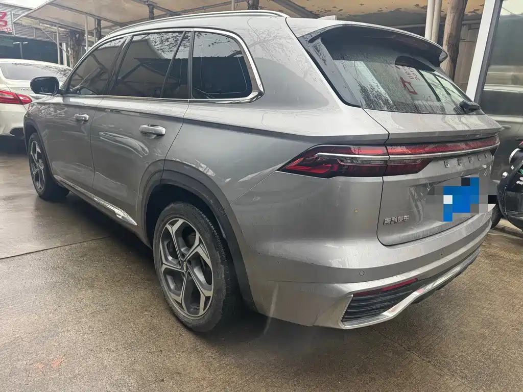 Geely Xingyue L — фото 13
