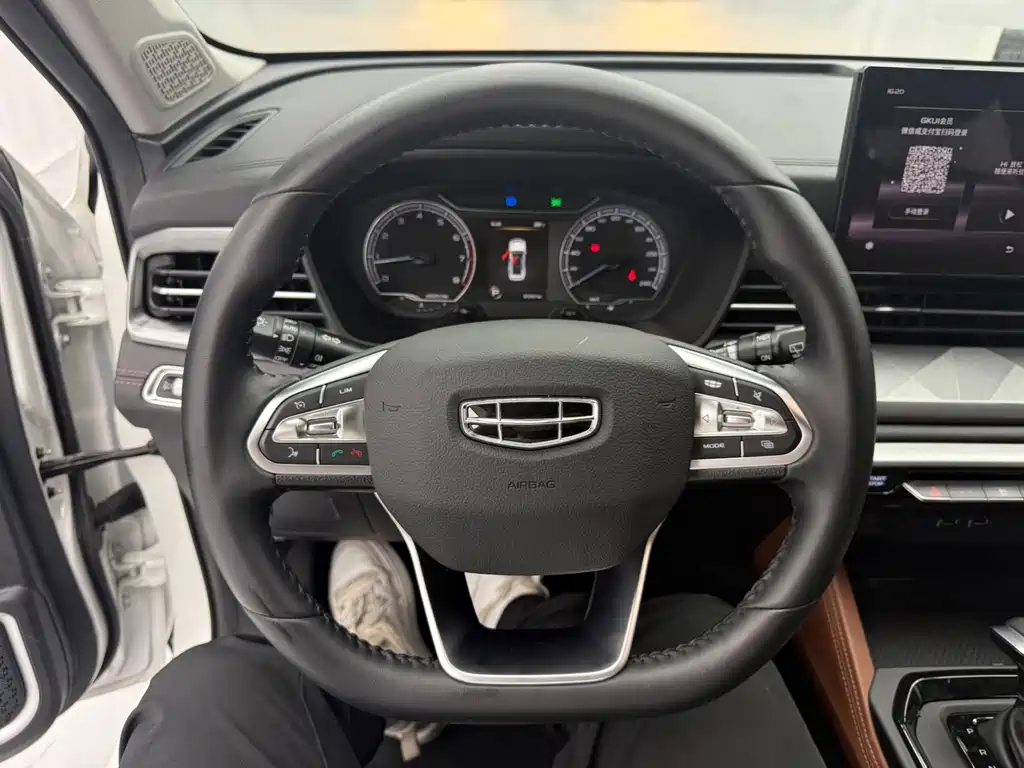 Geely Vision X6 — фото 7