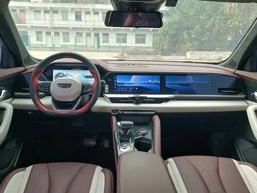 Geely Xingyue L — фото 11