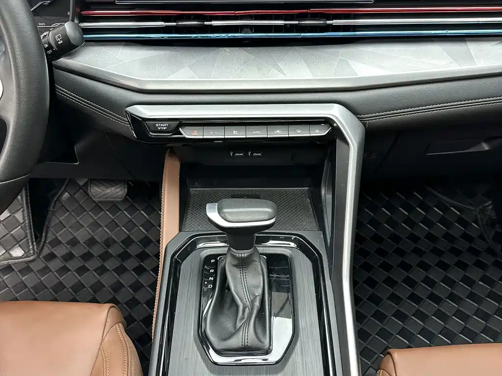 Geely Vision X6 — фото 19