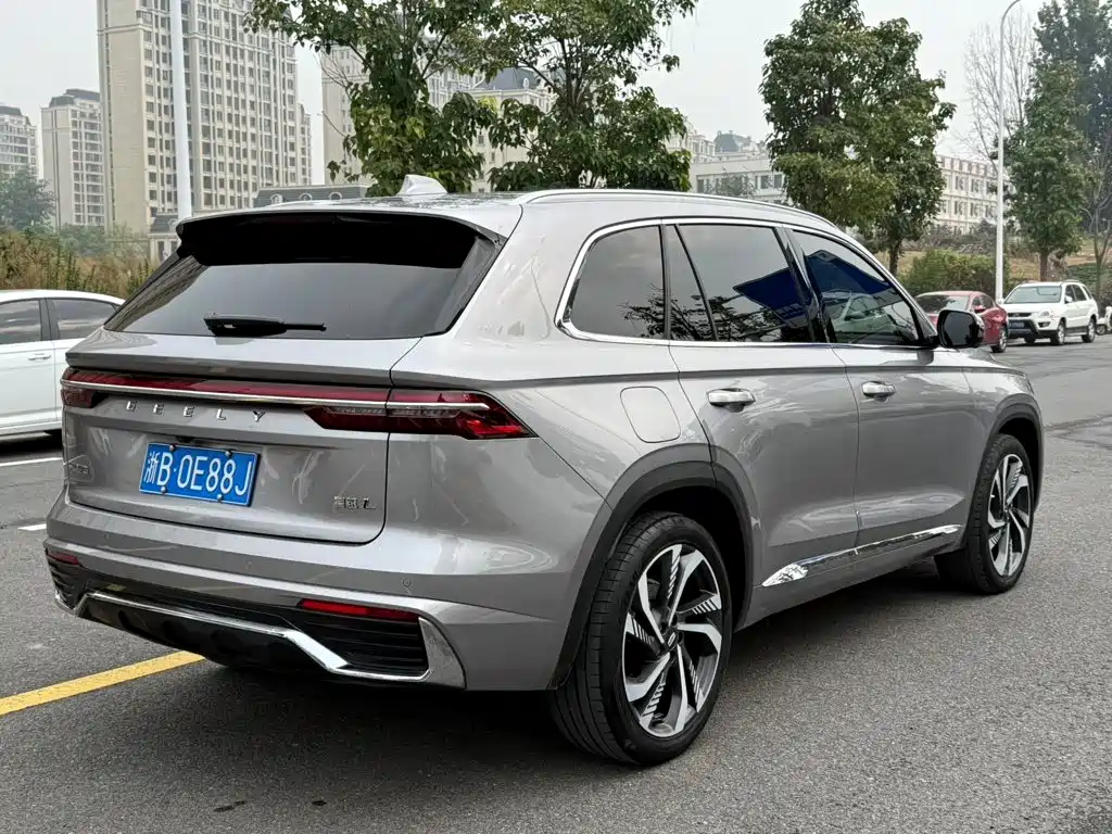 Geely Xingyue L — фото 13