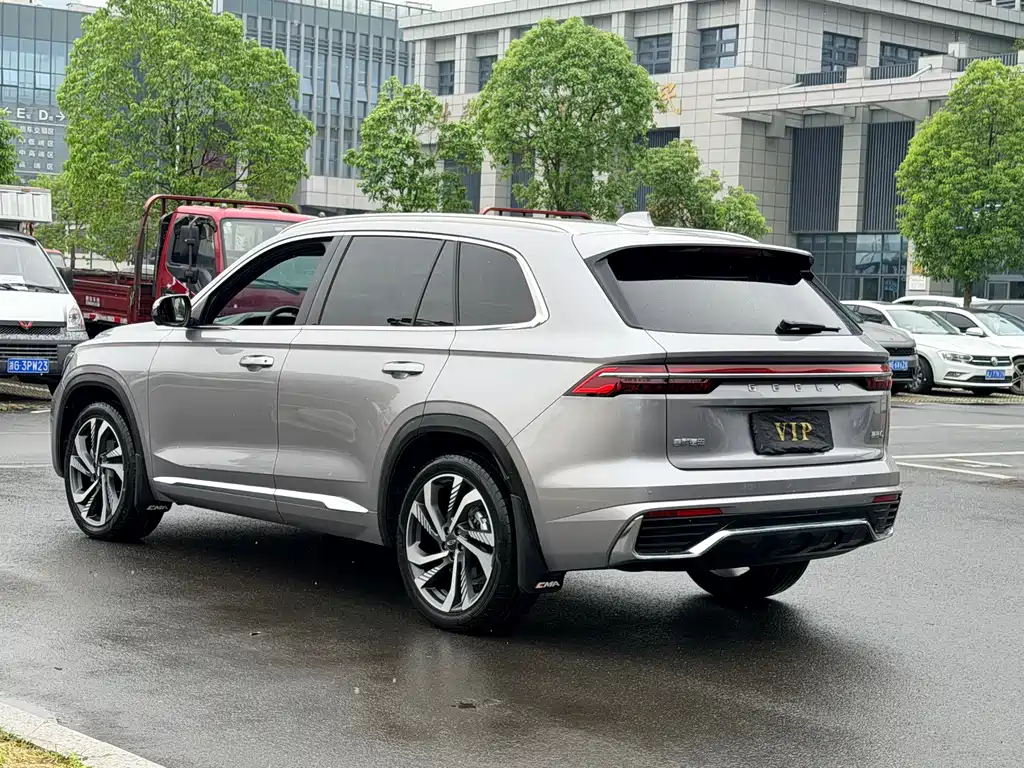 Geely Xingyue L — фото 7