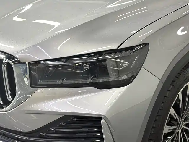 Geely Xingyue L — фото 11