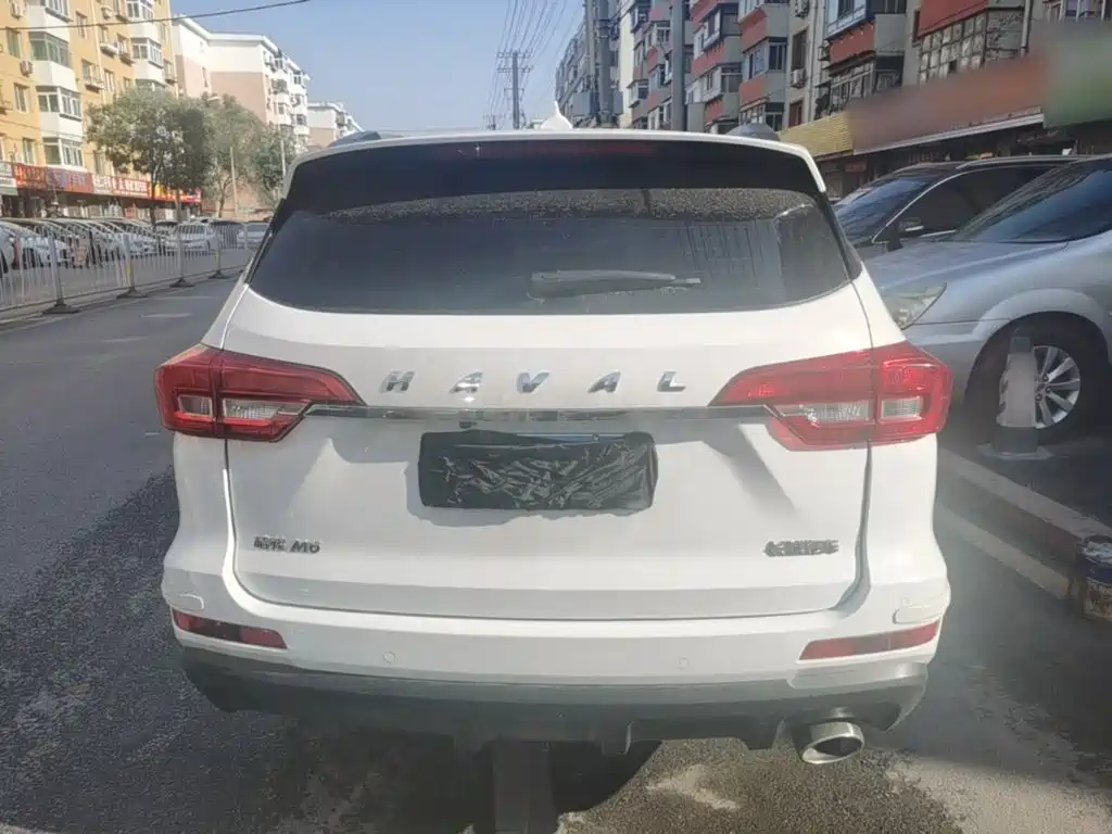 Haval M6 — фото 5