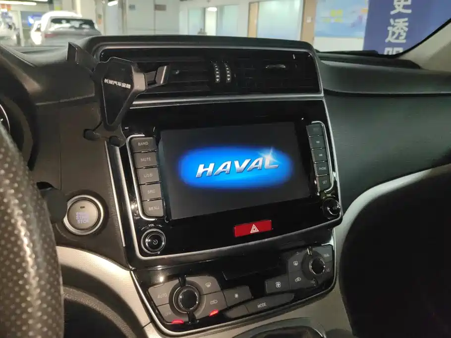 Haval M6 — фото 13