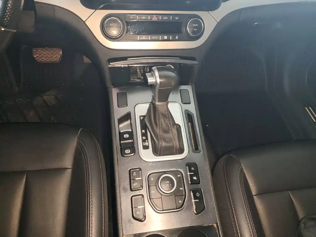 Haval H6 Coupe — фото 13