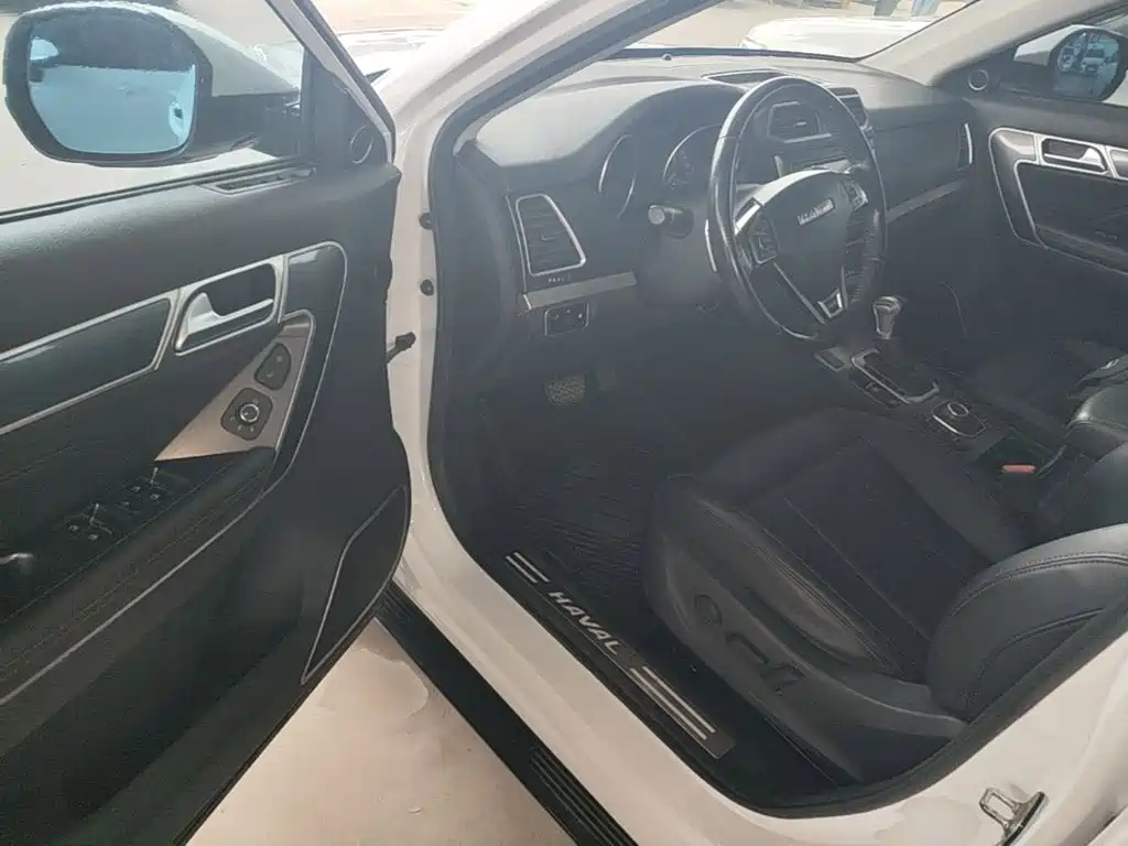 Haval H6 Coupe — фото 15