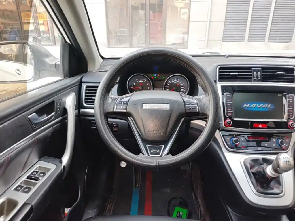 Haval M6 — фото 10