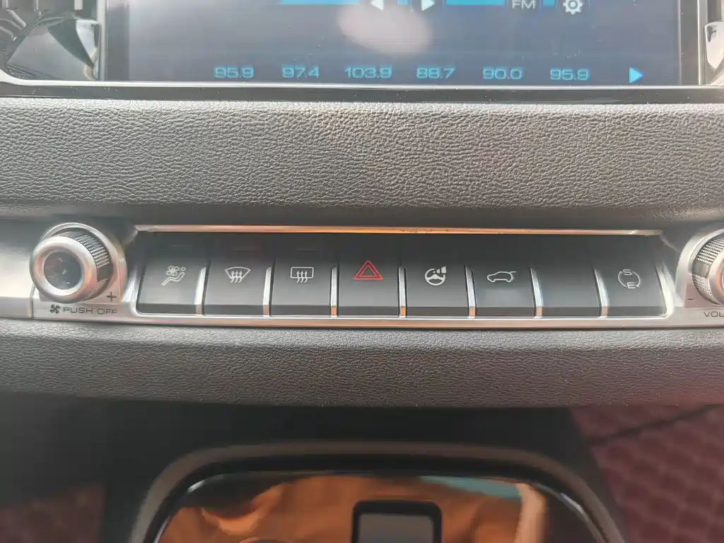 Haval H2s — фото 14