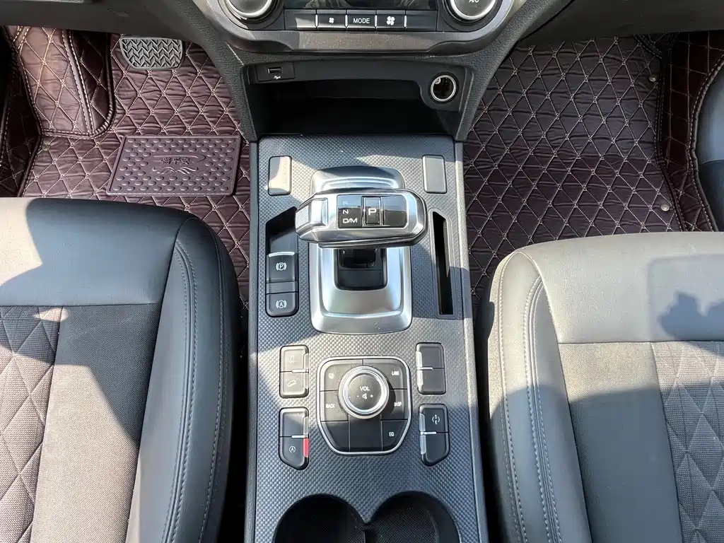 Haval H6 Coupe — фото 13