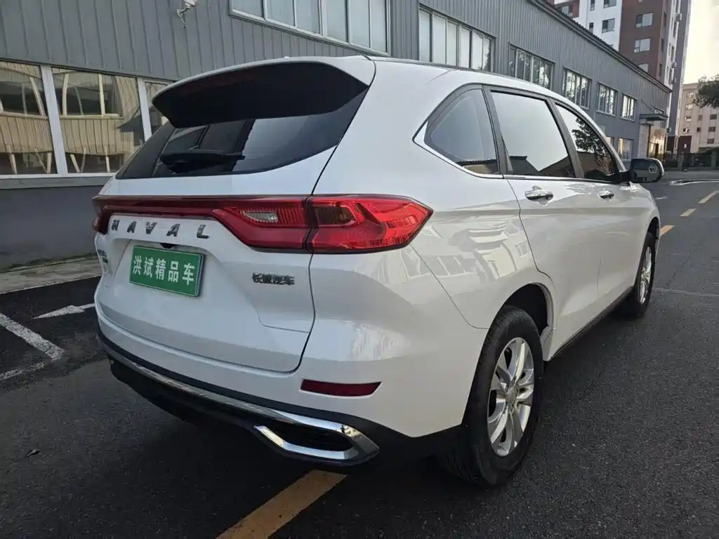Haval M6 — фото 10