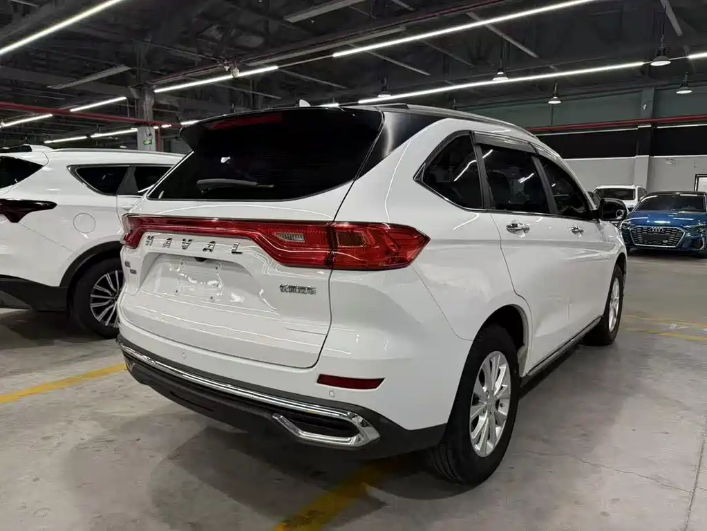 Haval M6 — фото 10